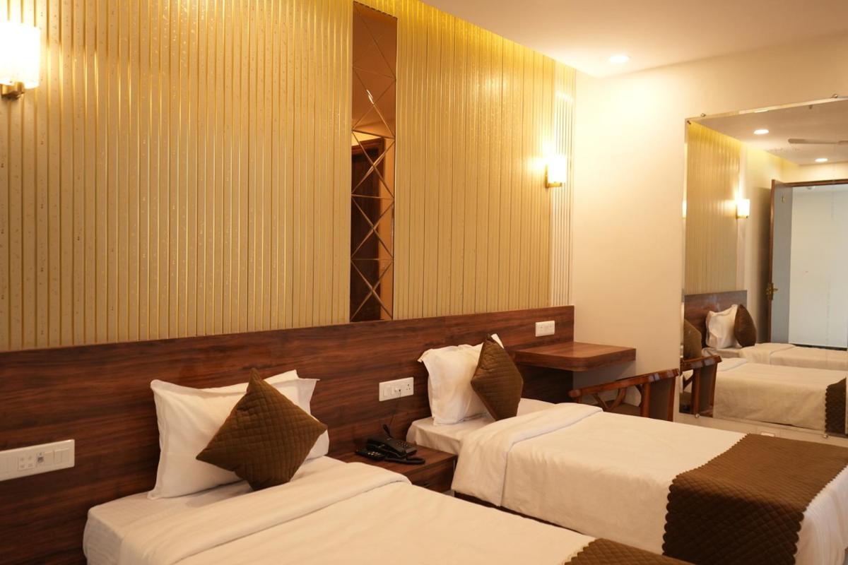 Hotel Golden Palace Lucknow Extérieur photo