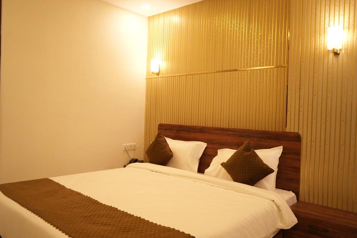 Hotel Golden Palace Lucknow Extérieur photo
